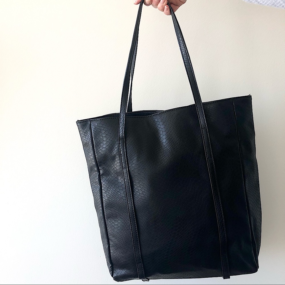 Embossed snake skin pattern shopper